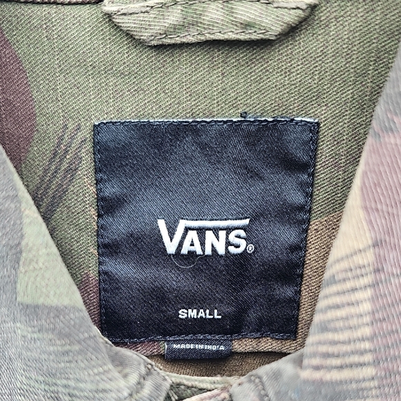 Vans Men's Green Camouflage Field Jacket - Picture 2 of 7
